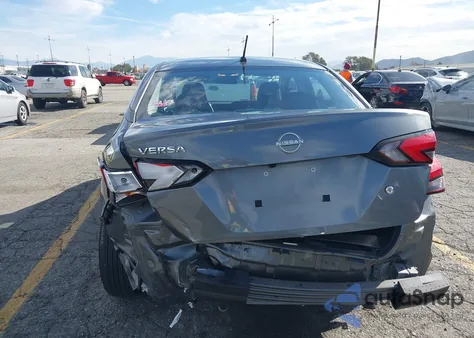 2025 Nissan Versa 1.6 S z USA, uszkodzony, nr VIN 3N1CN8DV9SL844372